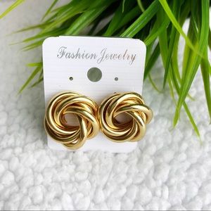 NWT Gold Knotted Earrings